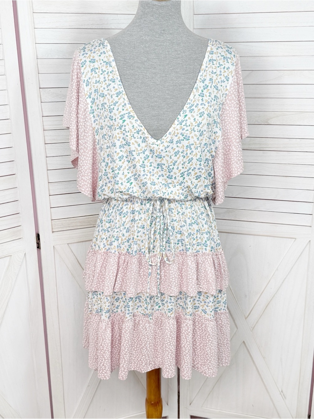 StichDrop Cottage Bloom Floral Tiered Flutter Sleeve Dress Pink‎ Blue Small